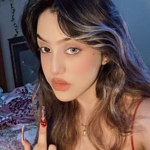 Meet your Posher, Nereida